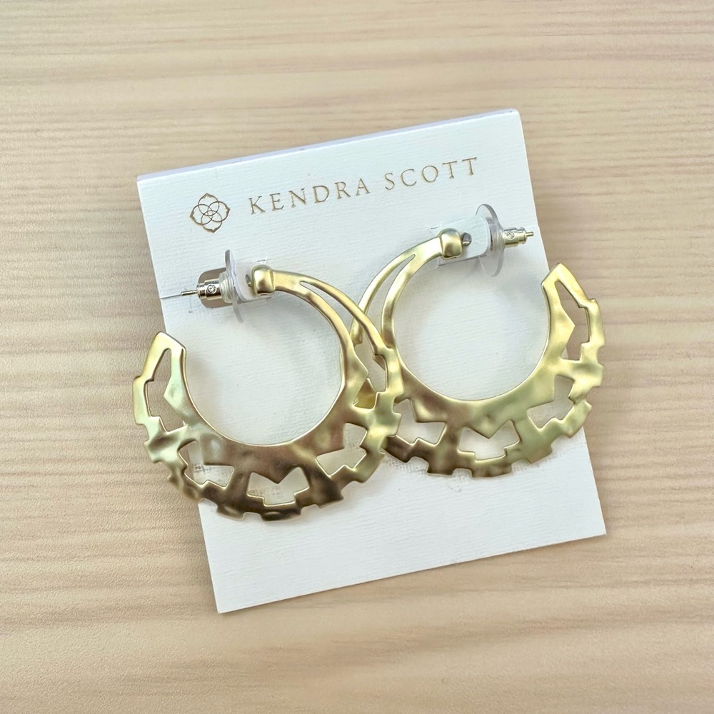 Kendra Scott - Shiva Hoop Earrings - Picture 2 of 4